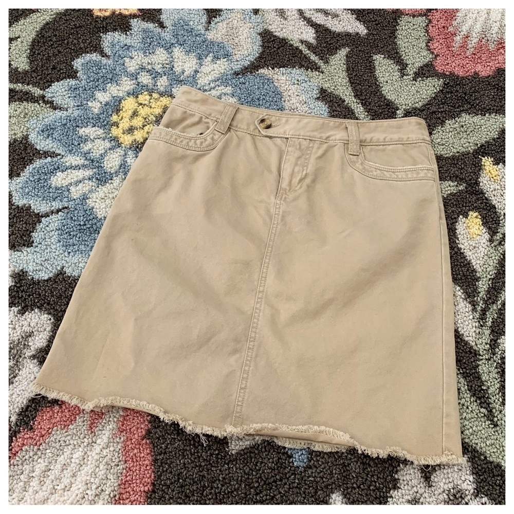 #195 Vintage Old Navy Low Waist Khaki Tan Skirt Pockets Casual Size 4 Y2K